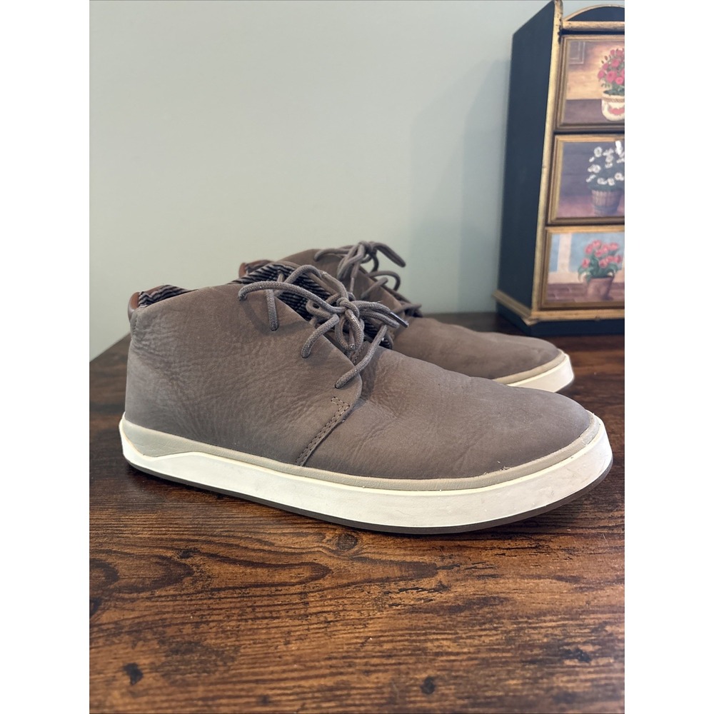 OluKai Boots Mens Size 10 Papaku 'Ili Chukka Mustang Leather Lace Up Waterproof